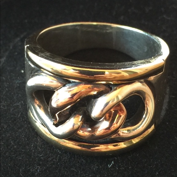 Ring - Picture 2 of 4